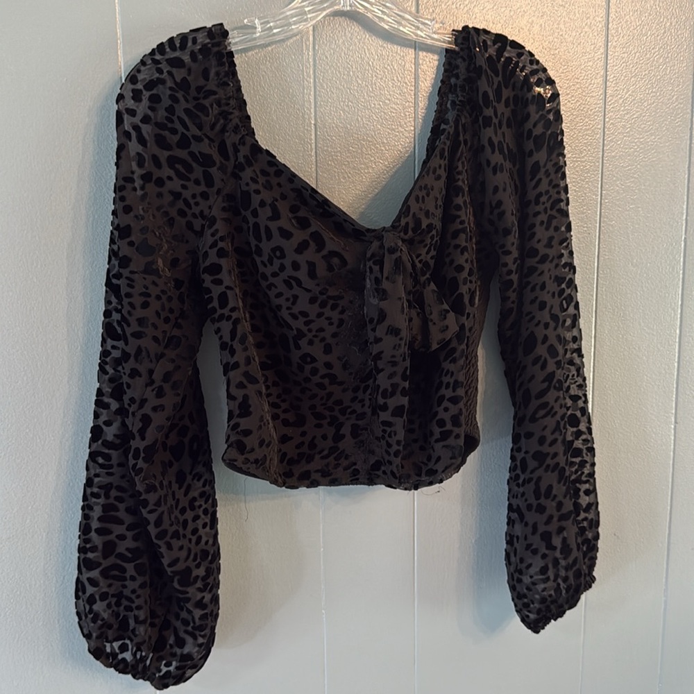 Sadie & Sage Black Cropped Animal Print Size M Goth Romantic Fairy Witchy Soft